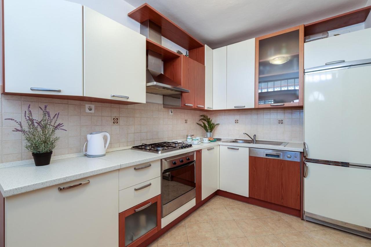 Apartment Sonja Zambratija  Esterno foto